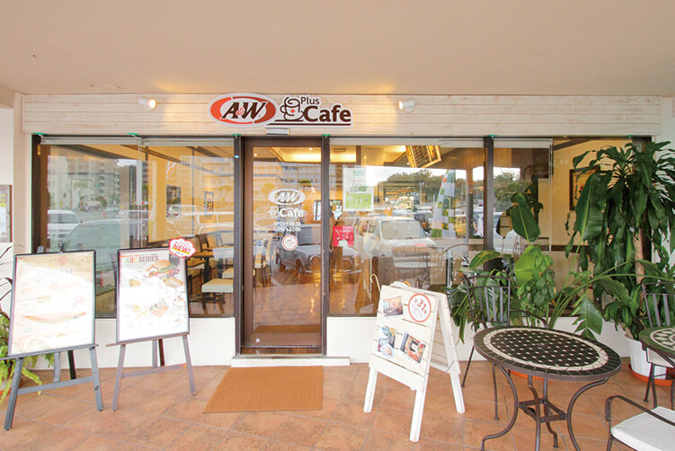 plazahouse　A&W Plus Cafe プラザハウス店