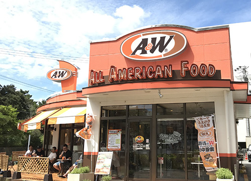 NAHA KANAGUSUKU STORE A&W 那覇金城店