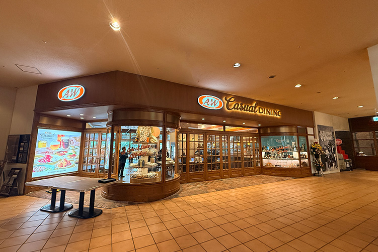 A&W Casual DINING プラザハウス店