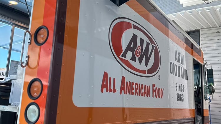 A&Wのフードトラック